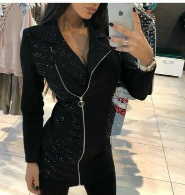 ellesse zenska jakna: Savrsena jakna sako
Jednom nošena
UVOZ Francuska
Unikat model
Vel S M — 1