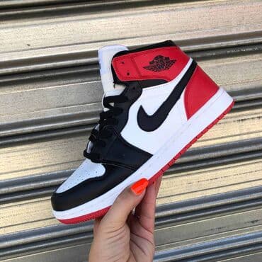 jordan 36 cena: Jordan Air 1 duboke jordanke

Novo
Brojevi 36 do 46 — 13
