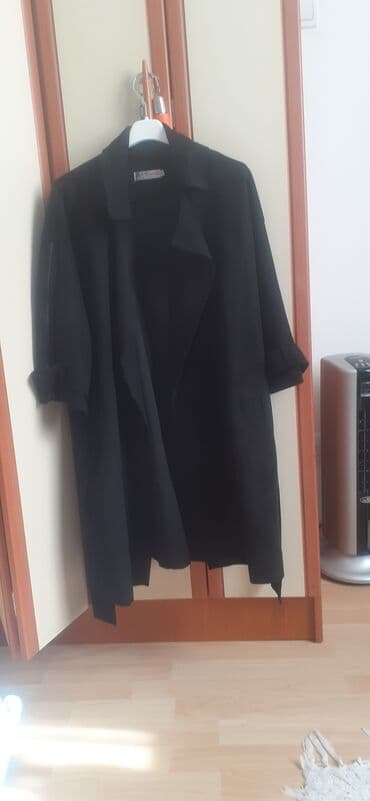 mantil s: XL (EU 42), Novo, Jednobojni, bоја - Crna — 1