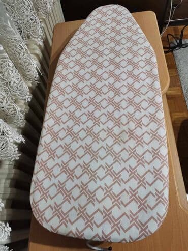 Kuća i bašta: Daska za peglanje Daska za peglanje dimenzije 75cm x 33cm. U koliko — 3