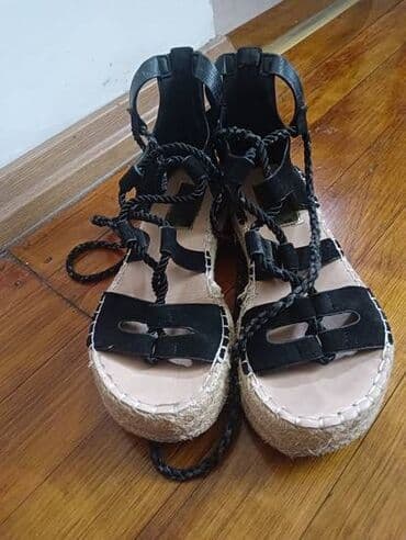 srebrne sandale sa cirkonima: Sandale, Bershka, 38 — 1