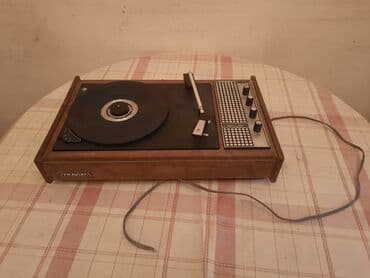 Pojačala i prijemnici: Tanjir,ruka,igla za retro,stari gramofon - Star Nepoznato stanje — 4