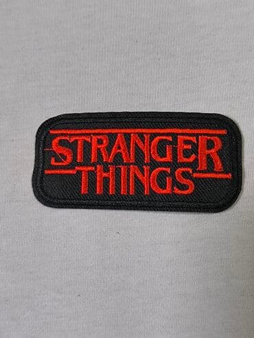 auto karta crne gore i srbije: Crna pravougaona prišivač patch sa izvezenim logotipom „Stranger — 1