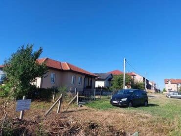 stanovi knjazevac prodaja: 6 ares, Vlasnik — 4