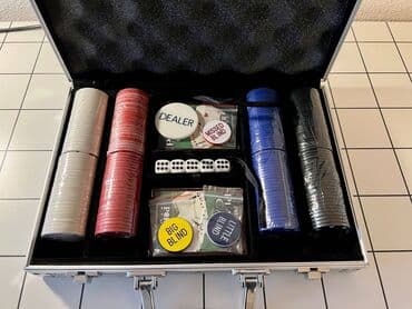 triko za gimnastiku za devojcice: Poker turnirski set br.10, uvoz Svajcarska — 1