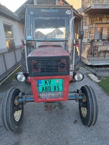 Vozila: Traktor UNIVERZAL 445 standard bez ikakvih ulaganja. Gume nove — 1