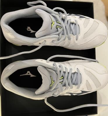 balenciaga patike triple s: Mizuno, 39, bоја - Bela — 2