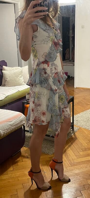 ivet shop haljine za punije: Zara M (EU 38), bоја - Šareno, Top (bez rukava) — 3