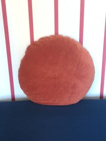 Pillows: Throw pillow, 50x60, color - Brown — 2