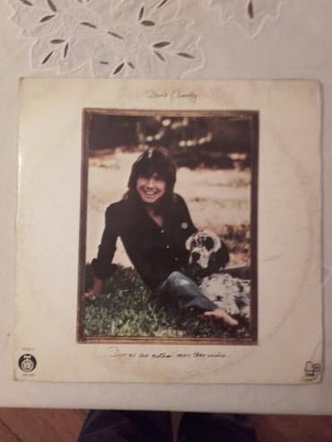 Vinil ploče: Gramofonske ploce velike, strani izvodjaci.
Dogovor — 3