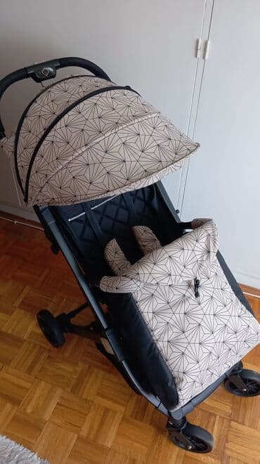 ženske espadrile sa platformom: Jungle kisobran kolica. Kao nova,par puta koriscena. Izuzetno — 11
