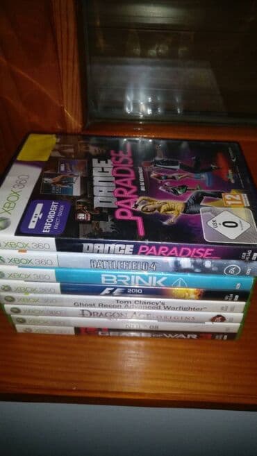 Elektronika: Xbox 360 + 8 Igara Ispravna xbox 360 konzola. Konzola nije hakovana — 1
