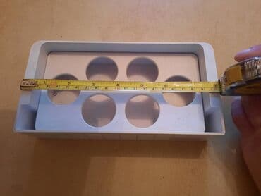 boje za jaja: Posude,cinije,pregrade za frizider,zamrzivac 4 komada,2 posude su za — 2