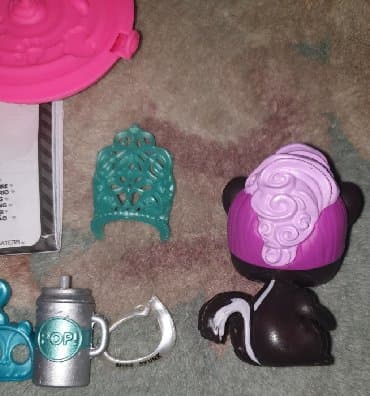 gumena lutka: Lol suprise original lutka ljubimac pets - miss skunk — 3