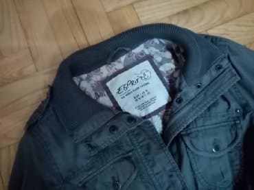 exit jakne: Esprit 
jakna 
u odličnom stanju
extra očuvana — 7