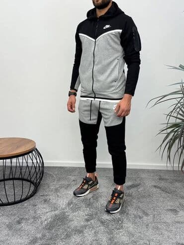 prsluk i pantalone komplet: Nike muška trenerka 

Novo
Pamuk
Veličine m l xl 2xl — 5