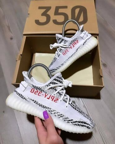 zara obuca velicine: Adidas Yeezy Boost 350 patike A klasa

Novo.
Brojevi 36 do 46 — 13