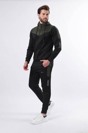 prsluk i pantalone komplet: Nike muška trenerka

Novo
Mokra likra
Veličine m l xl 2xl — 5