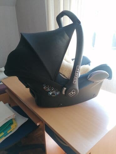 Autosedišta: Auto sediste i nosiljka, marke MAXI - COSI. Za uzrast 13 kg. Made in — 6