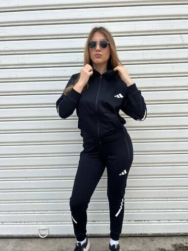 zenske trenerke mokra likra: Adidas ženska trenerka

Novo
Pamuk
Veličine s m l xl 2xl — 12