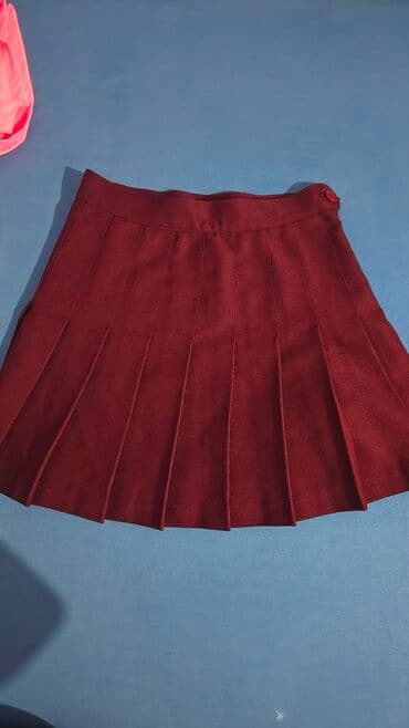 suknja sorc stradivarius: XS (EU 34), Mini, bоја - Bordo — 1