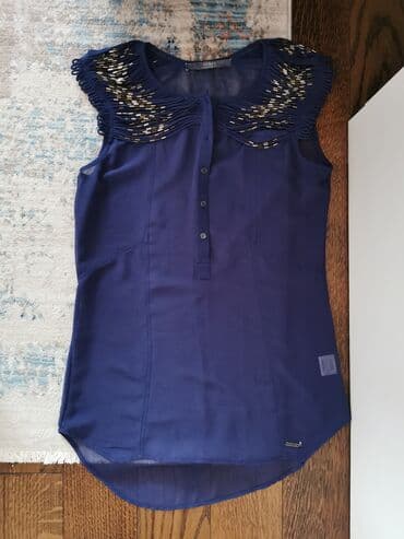 Bluze: Guess, L (EU 40), Poliester — 1