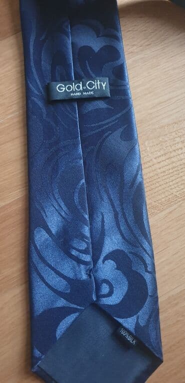 muške rukavice h m: Kravata hand made, svilena, 100 % svila. Fazonska na slici je — 4