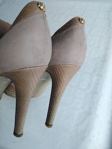 Ženska obuća: Salonke, Guess, 37 — 9