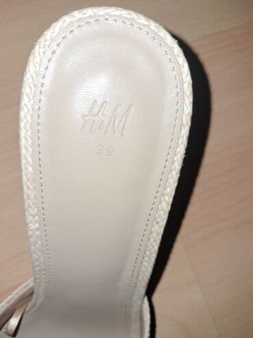 helanke sa krznom: Modne papuče, H&M, 39 — 4