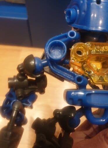 jeftine lego kocke: Mega bloks kocke. Robot veliki
Prakticno nov — 10