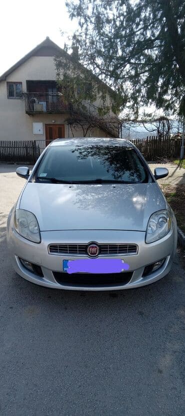 prednja kamera za auto: Fiat Bravo: 1.6 l | 2008 г. 265000 km. Hečbek — 2
