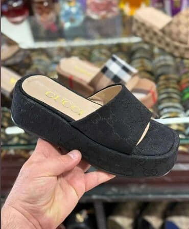 c a papuce: 06. papuče 
36-41
4.500 din — 5