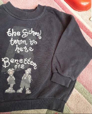 bele pantalone za decake: Benetton, Okrugli izrez, 98-104 — 1
