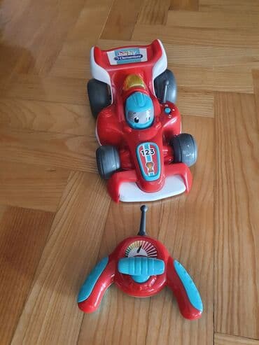 Clementoni interaktivni auto Brzic — 1