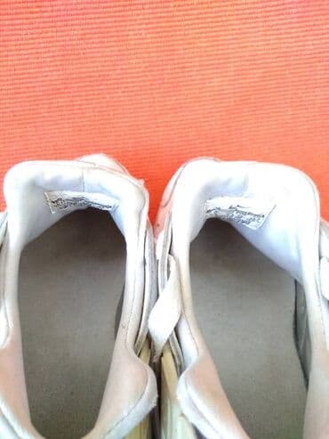 patike sa oznakom n: Nike, 38, bоја - Bela — 10