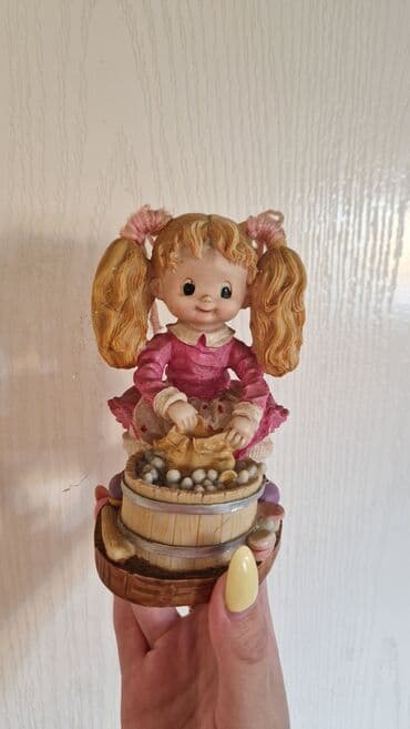 Kuća i bašta: Figura, bоја - Šareno, Upotrebljenо — 2