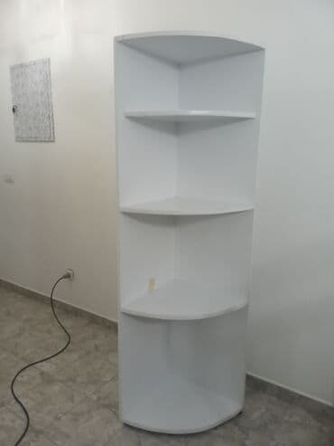 polovan namestaj iz inostranstva u palanci: Komoda za ugao bele boje dim visina 194 cm širina 71 cm širina — 2
