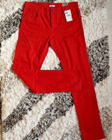 pantalone s: Farmerke novo
extra kvalitet novi model
vel. M — 1
