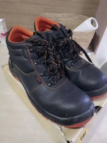 Men's Footwear: Safety work shoes, size - 45 — 2