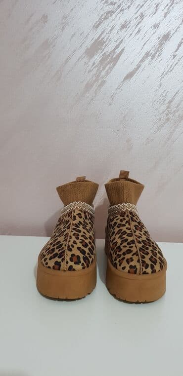 primadona obuca nova kolekcija: Ugg mini čizme, bоја - Braon, 40.5 — 3