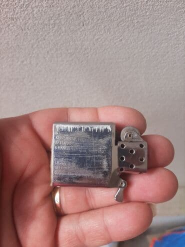 Upaljači i prateća oprema: Zippo upaljač, Upotrebljenо — 6