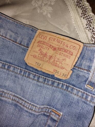 kaput sa prirodnim krznom: LEVI'S 752 FARMERKE Original Levi's svetlije farmerke, u dobrom — 2