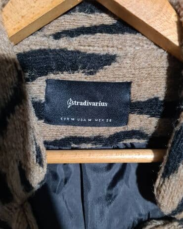 prsluci novi pazar: Stradivarius, M (EU 38), Leopard, krokodil, zebra, Sa postavom — 3