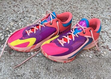 šablone za nokte: Patike, Nike, veličina - 44 — 1