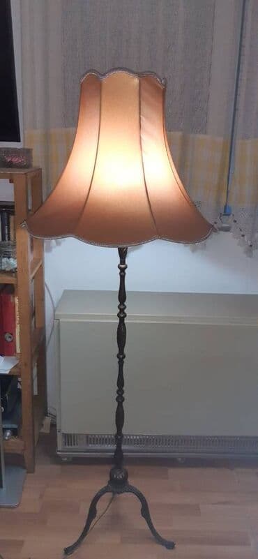 sinska rasveta dnevna soba: Podna lampa — 1