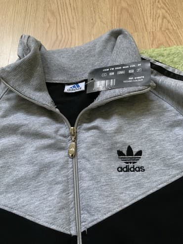 trenerke s: Adidas, XL (EU 42), Jednobojni, bоја - Crna — 2