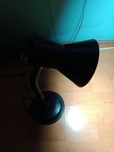 led lampe bluetooth: Table lamp, color - Black, Used — 3