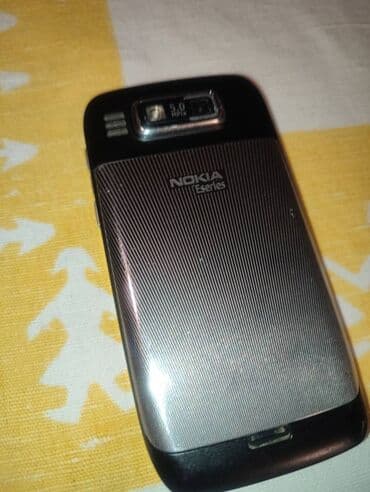 polovni telefoni leskovac: Nokia E72 — 2